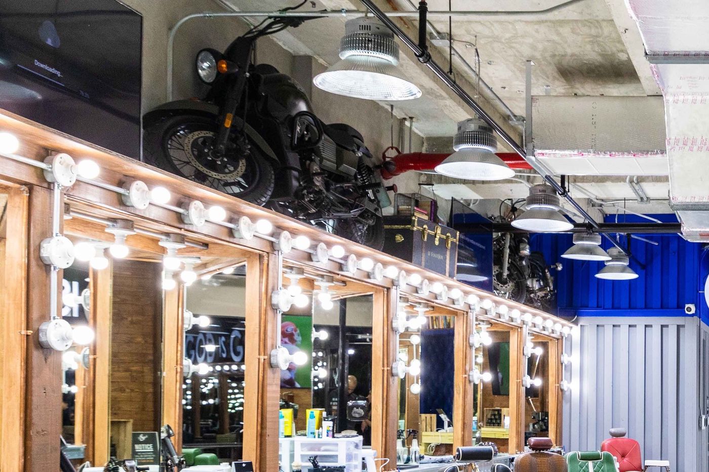 Inside The Spot Barbershop Mizner Park